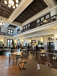 1階カフェレストラン